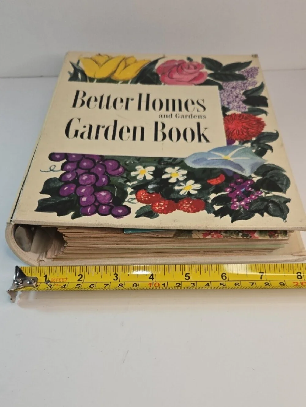 Vintage 1951 Better Homes & Gardens- Garden Book- 5 Ring Binder & Pamphlets